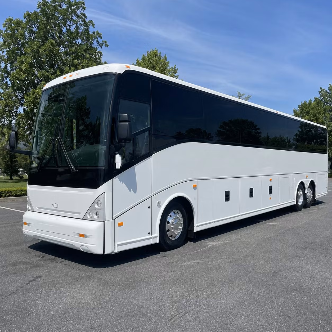 burbank charter bus hero 3