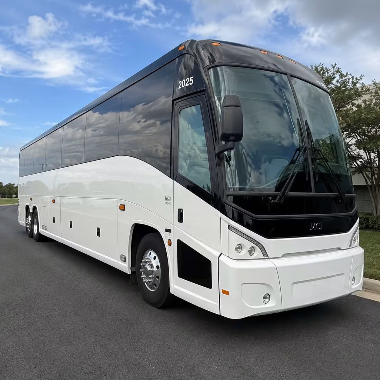 kia forum and sofi stadium concert shuttles from burbank